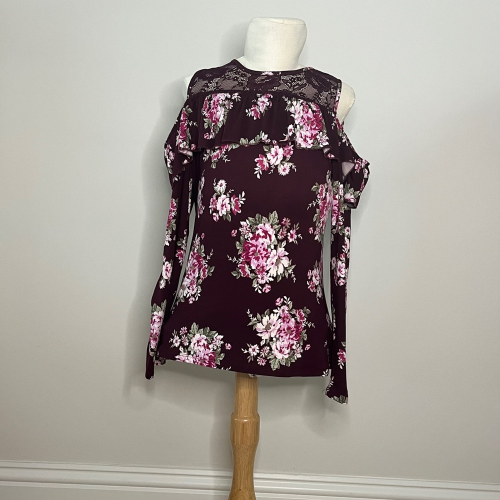 Floral Cold Shoulder Top